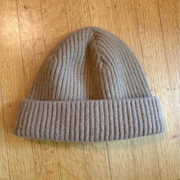 Off-White beanie - Picture 3 of 3
